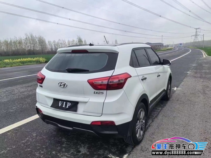 17年现代ix25轿车抵押车出售