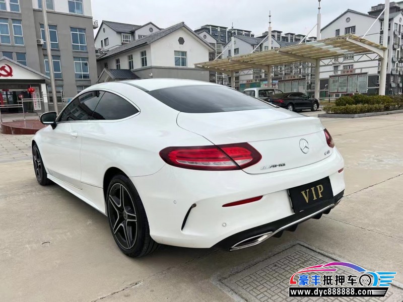 20年奔驰C轿车抵押车出售