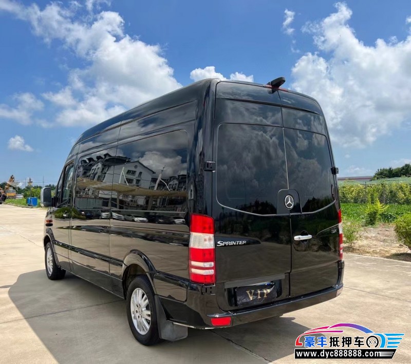 14年奔驰斯宾特轿车抵押车出售