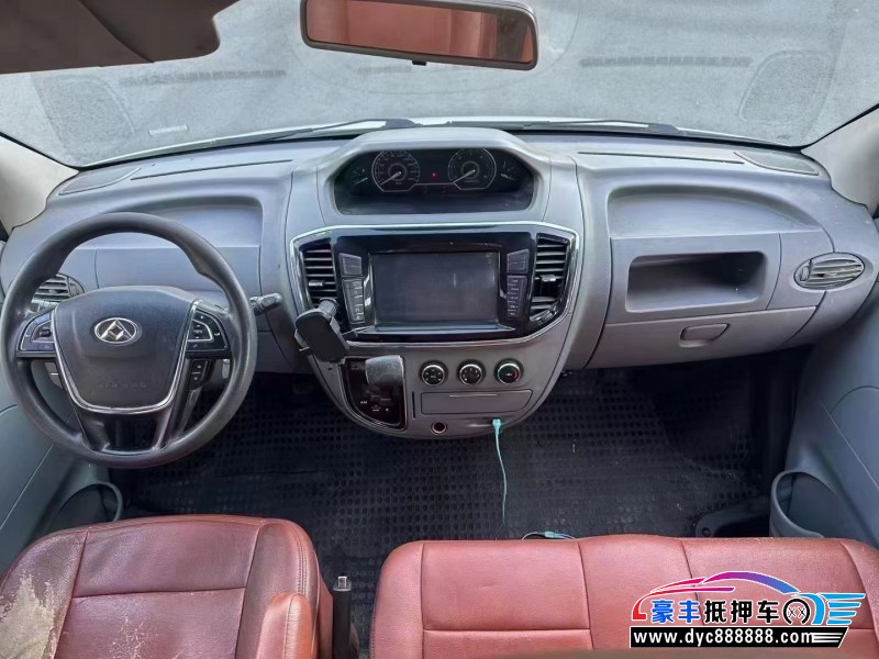 18年上汽大通V80轿车抵押车出售