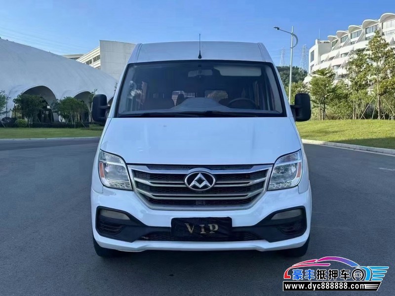 18年上汽大通V80轿车抵押车出售