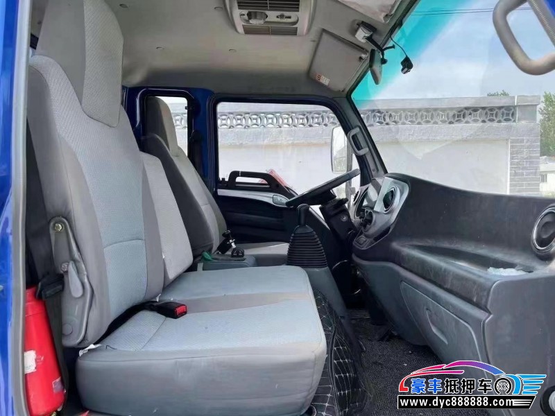 20年江淮骏铃轿车抵押车出售