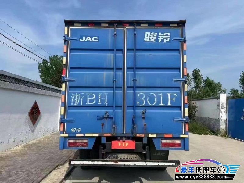 20年江淮骏铃轿车抵押车出售