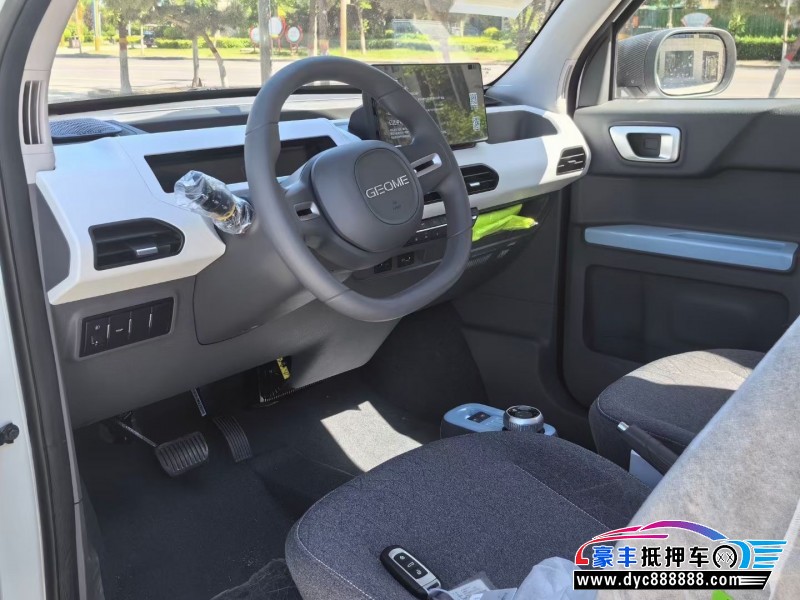 24年吉利熊猫轿车抵押车出售