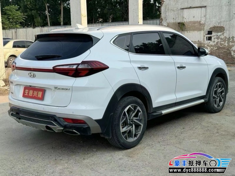 21年现代途胜轿车抵押车出售