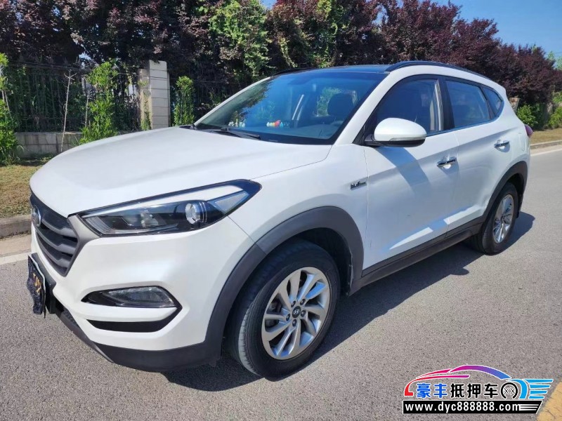 15年现代途胜轿车抵押车出售