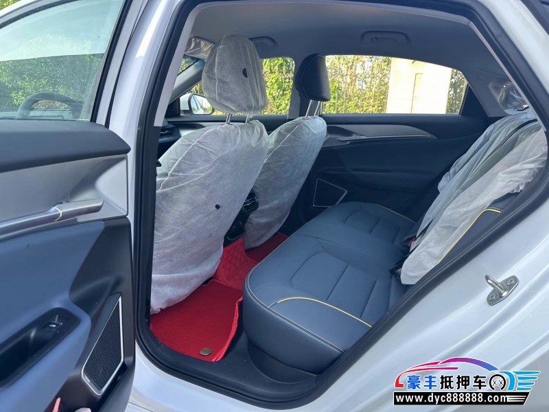 24年吉利几何轿车抵押车出售