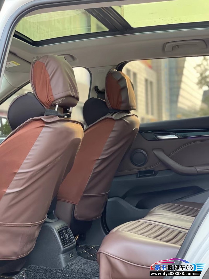 20年宝马X1轿车抵押车出售