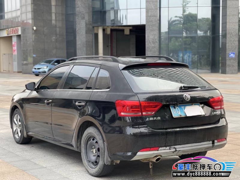 13年大众朗行轿车抵押车出售