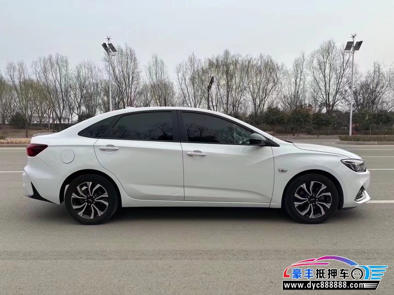 20年雪佛兰科鲁泽轿车抵押车出售