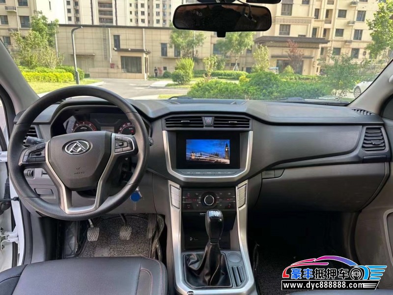 18年上汽大通T60轿车抵押车出售