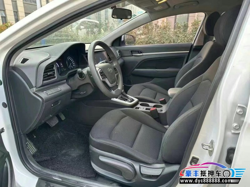 20年现代领动轿车抵押车出售