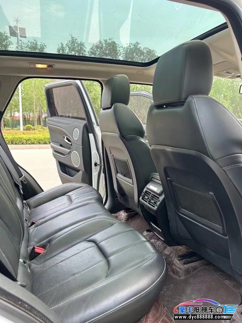 17年路虎揽胜极光轿车抵押车出售