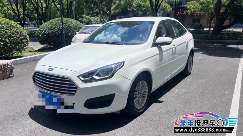 17年福特福睿斯轿车抵押车出售