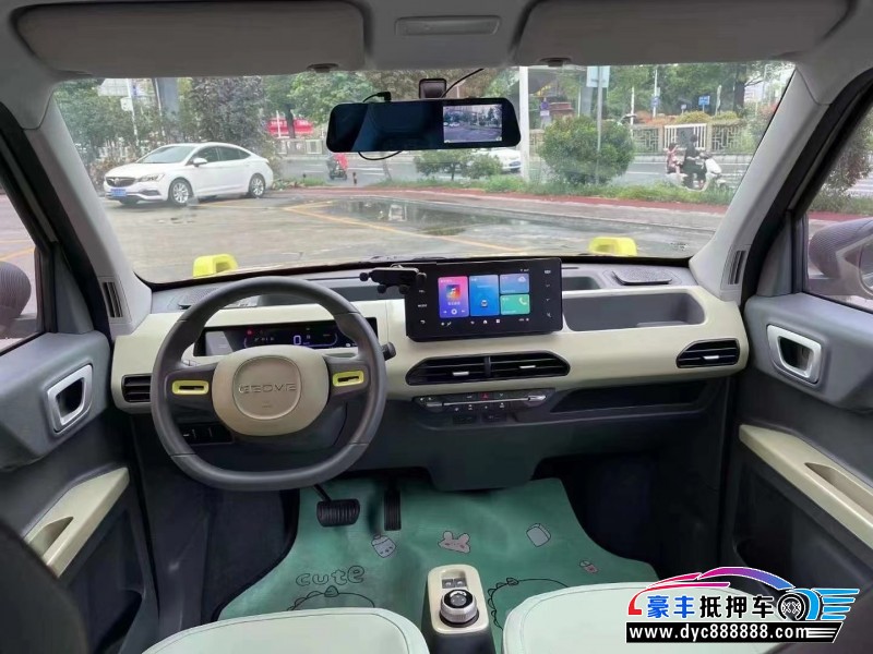 23年吉利熊猫轿车抵押车出售