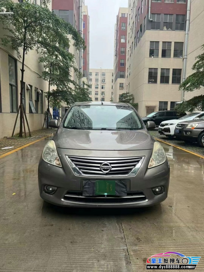 12年日产阳光轿车抵押车出售