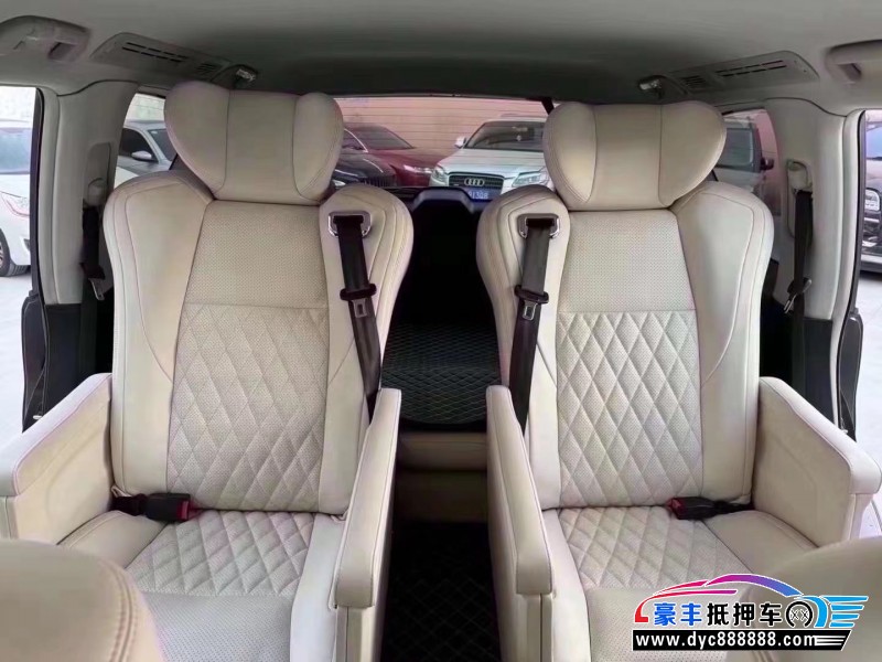 19年日产途乐轿车抵押车出售