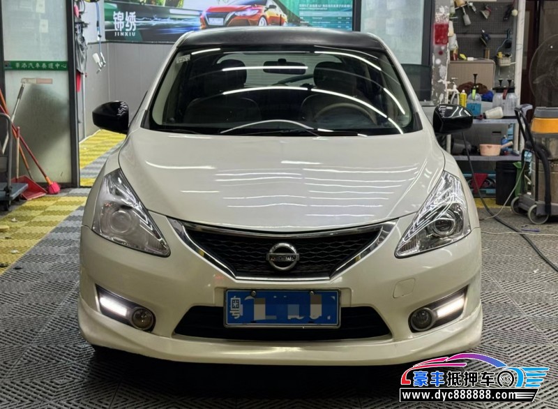 15年日产骐达轿车抵押车出售