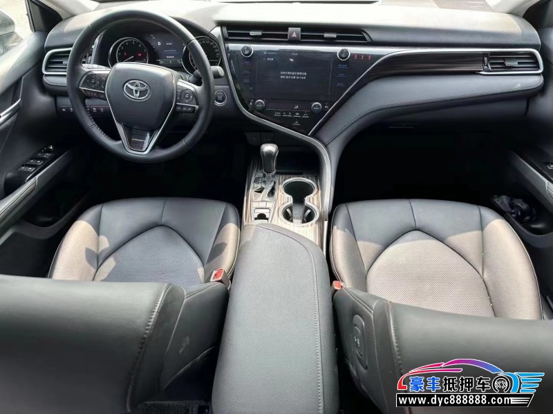 19年丰田凯美瑞轿车抵押车出售