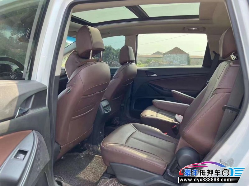 20年别克别克GL6轿车抵押车出售