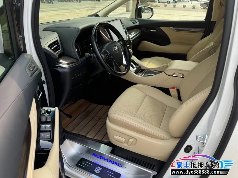 21年丰田埃尔法轿车抵押车出售