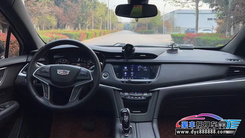 22年凯迪拉克XT5轿车抵押车出售