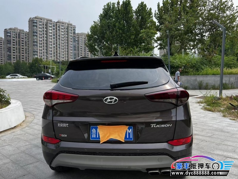 18年现代途胜轿车抵押车出售