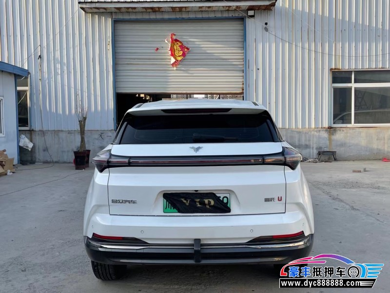 23年哪吒U轿车抵押车出售