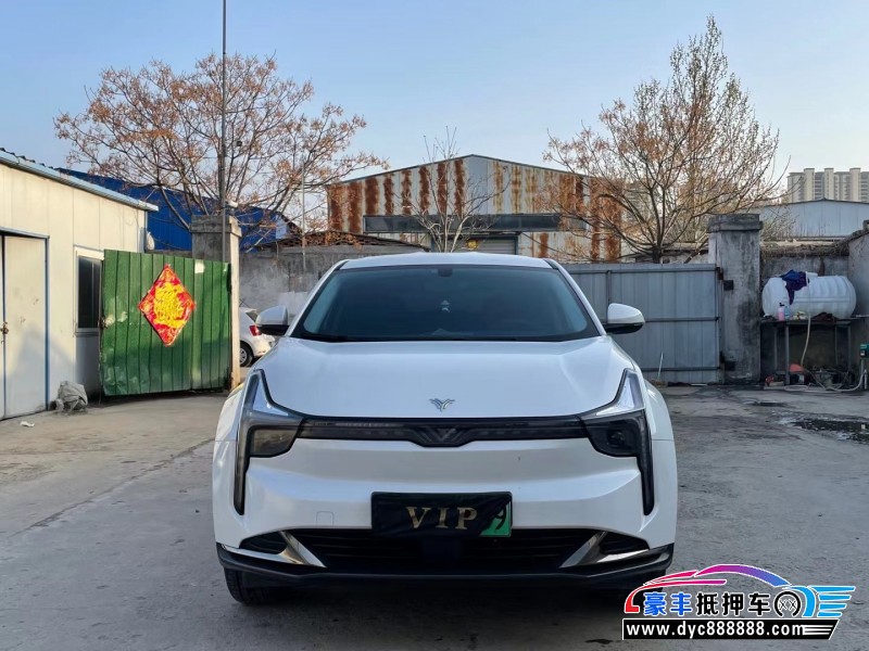 23年哪吒U轿车抵押车出售