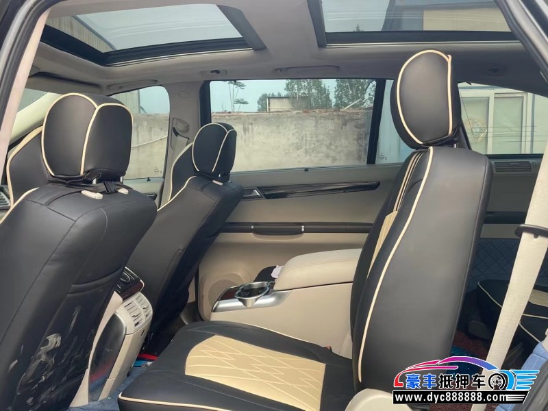 12年奔驰R轿车抵押车出售