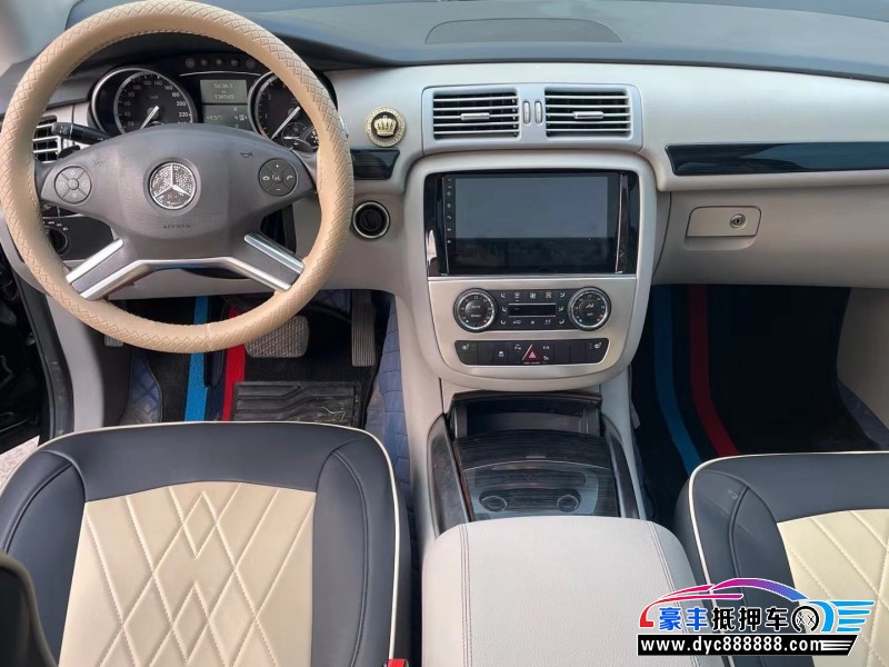 12年奔驰R轿车抵押车出售