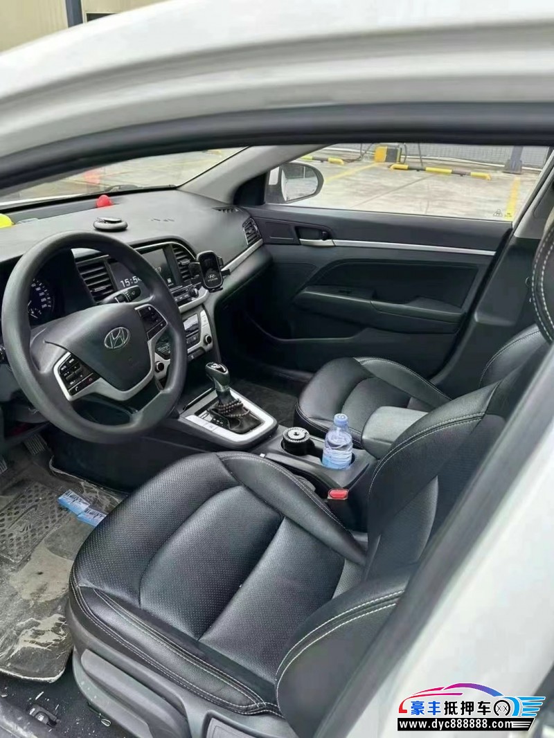 18年现代领动轿车抵押车出售