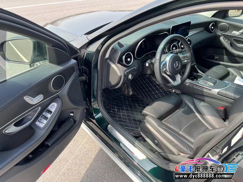 20年奔驰C轿车抵押车出售