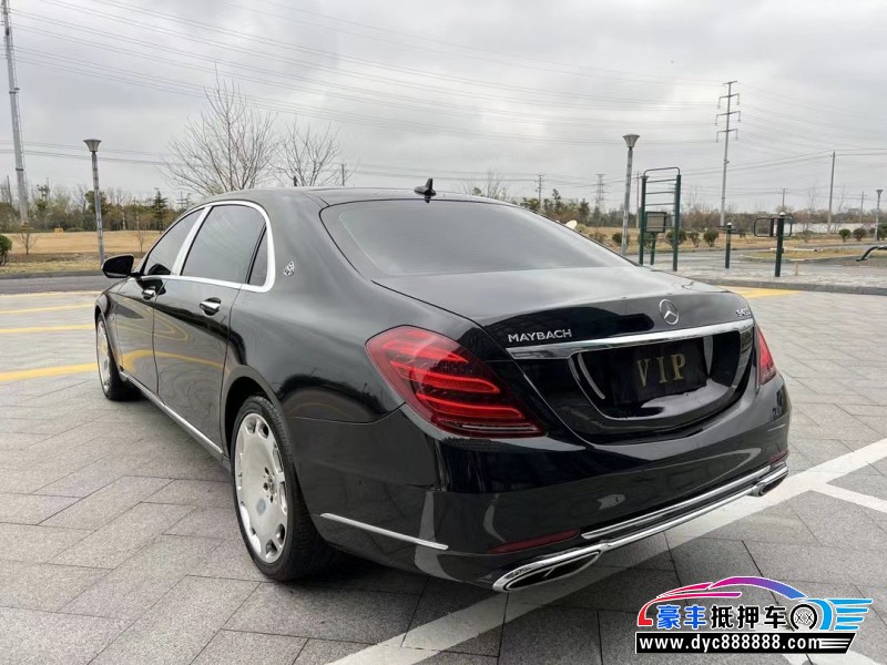 18年奔驰迈巴赫S级轿车抵押车出售