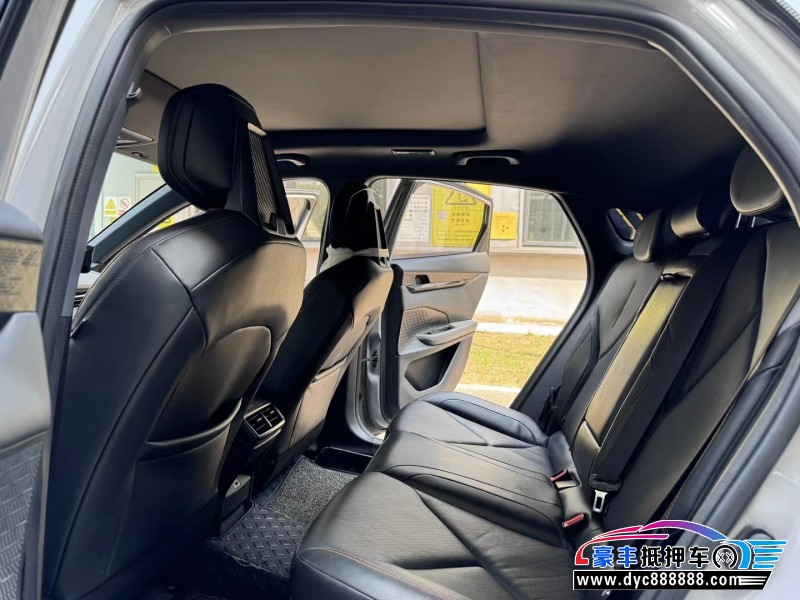 22年长安长安UNI轿车抵押车出售