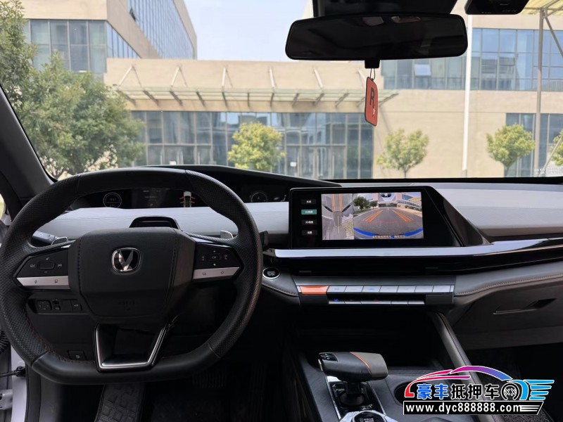 22年长安长安UNI轿车抵押车出售