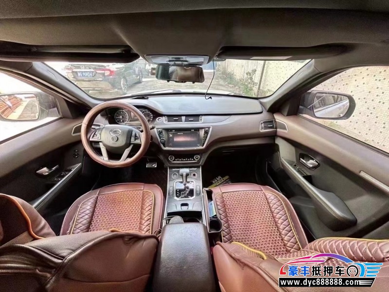 17年陆风X7轿车抵押车出售