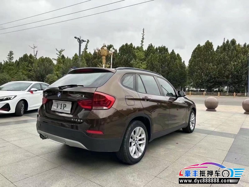 15年宝马X1轿车抵押车出售