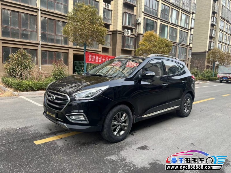 17年现代ix35轿车抵押车出售