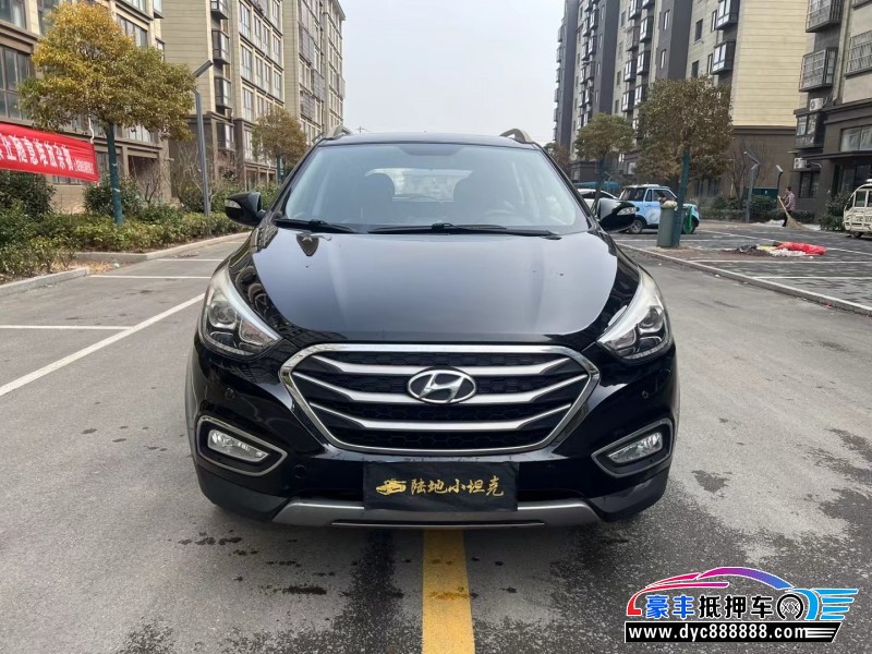 17年现代ix35轿车抵押车出售