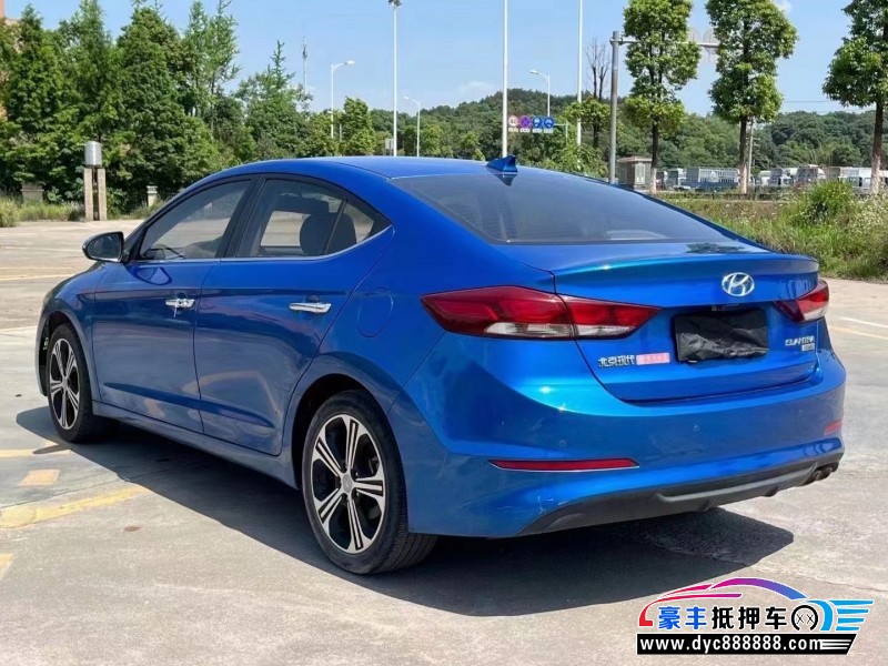 18年现代领动轿车抵押车出售