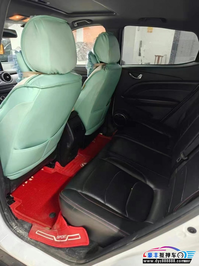 22年东风风光500轿车抵押车出售