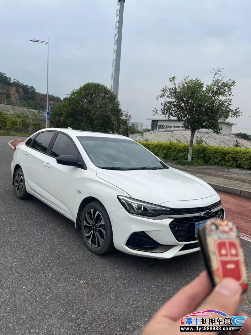 20年雪佛兰科鲁泽轿车抵押车出售