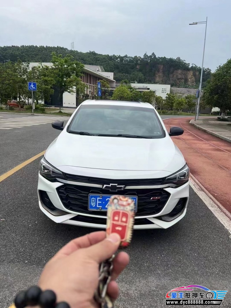 20年雪佛兰科鲁泽轿车抵押车出售