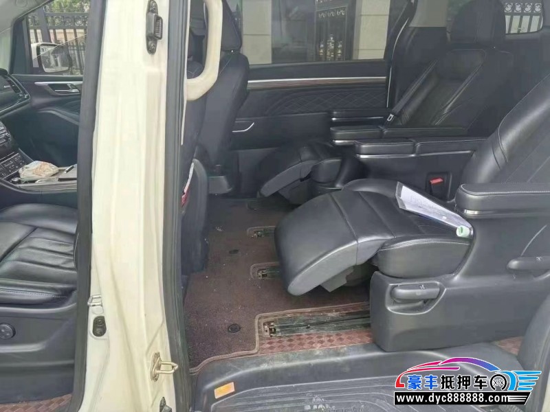 19年传祺GM8轿车抵押车出售