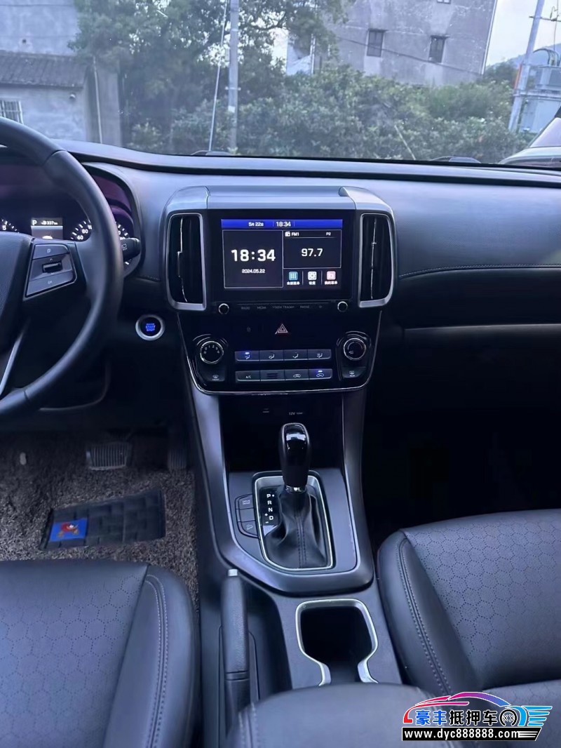 18年现代ix35轿车抵押车出售