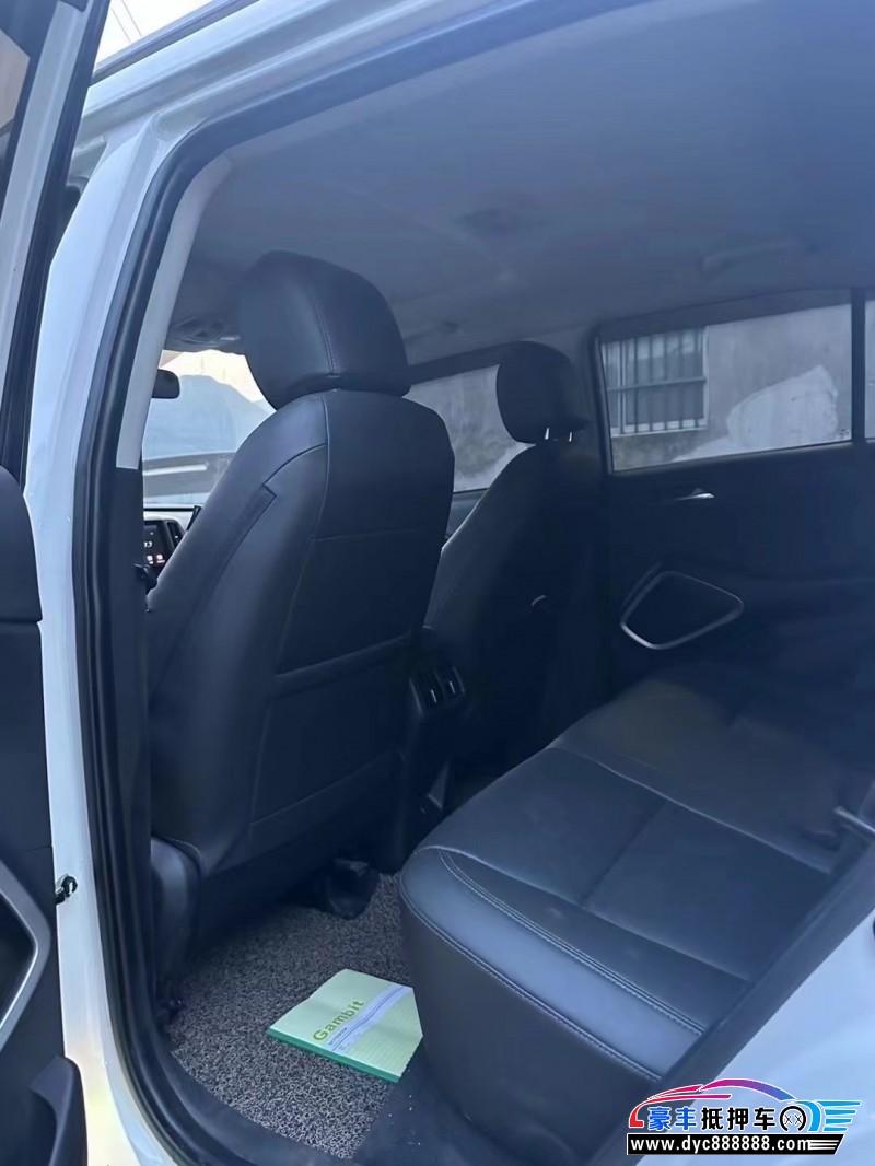 18年现代ix35轿车抵押车出售