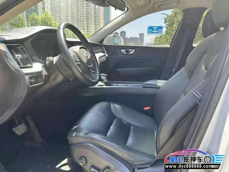 19年沃尔沃XC60轿车抵押车出售