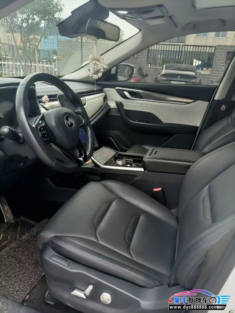 21年威马汽车ex5轿车抵押车出售