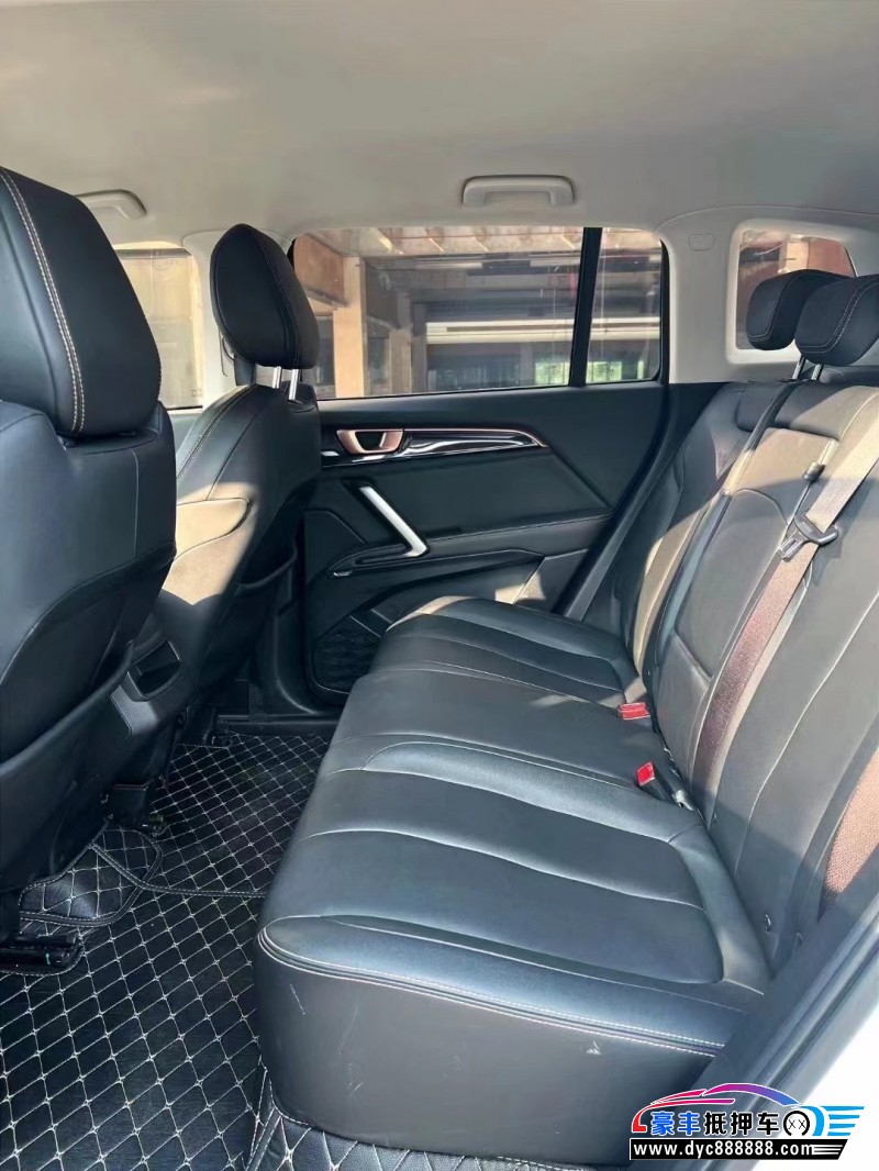 21年宝骏RS-5轿车抵押车出售